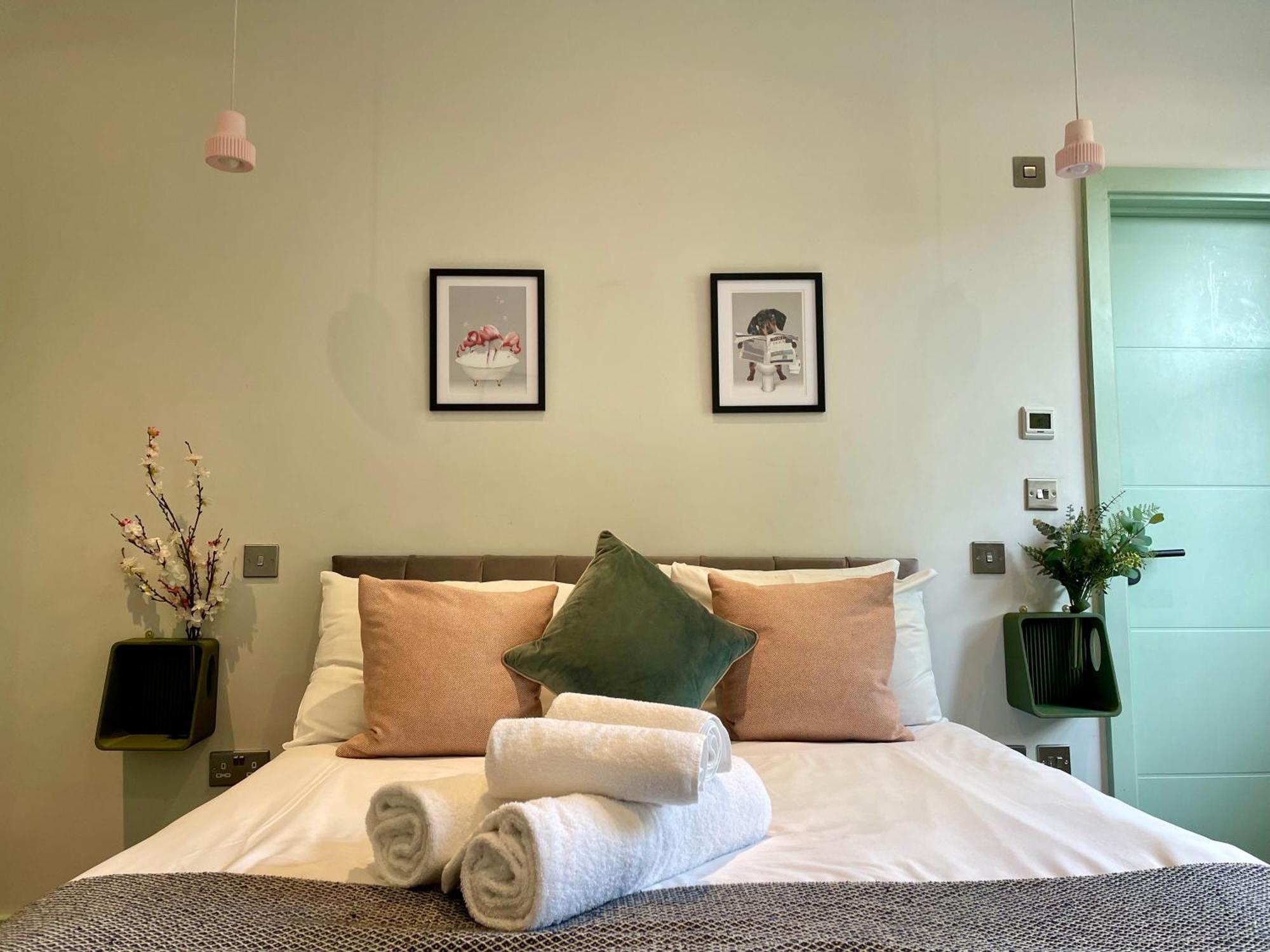 לונדון Cute 1-Bedroom Ground Apartment In Stoke Newington מראה חיצוני תמונה