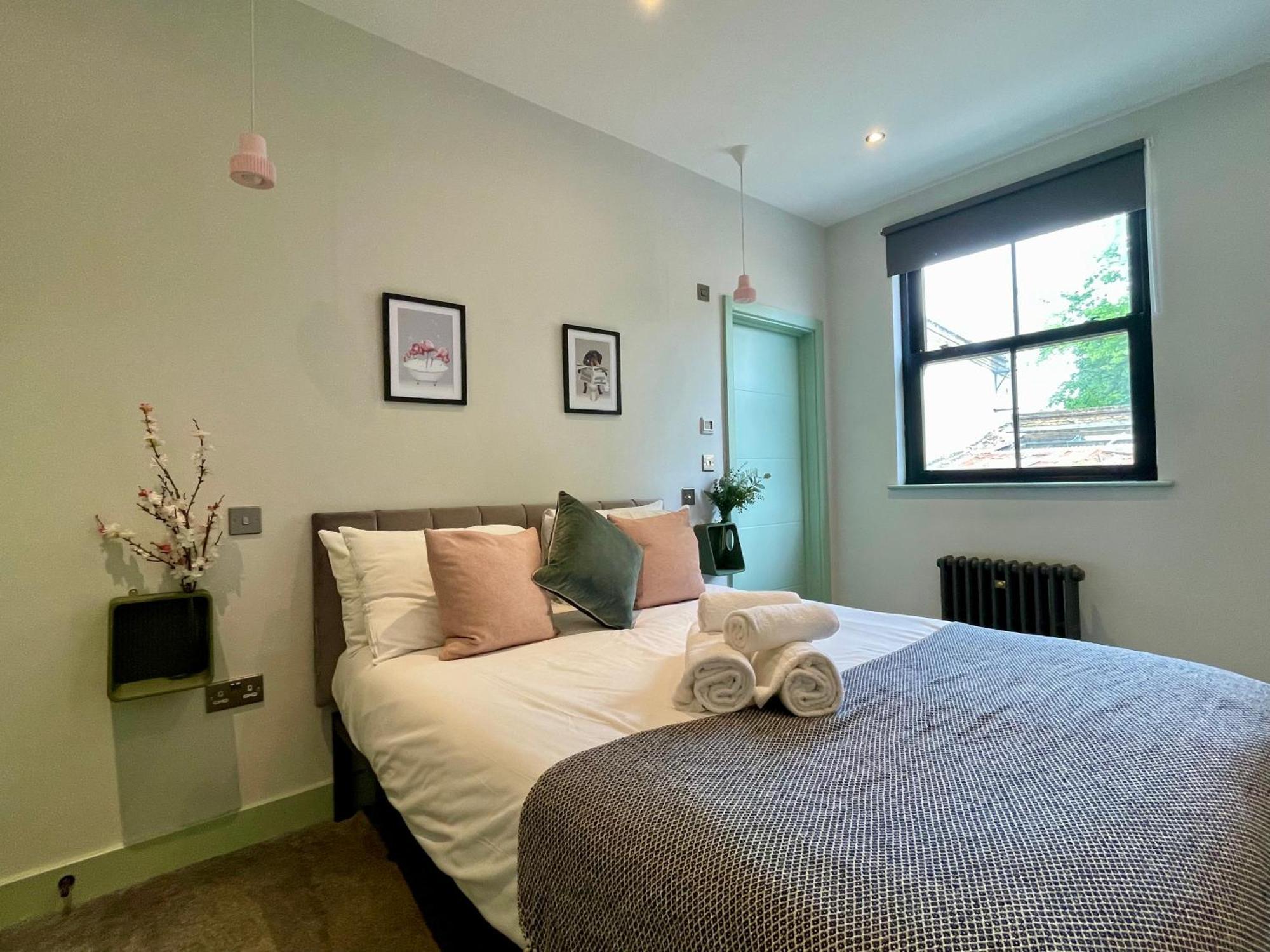 לונדון Cute 1-Bedroom Ground Apartment In Stoke Newington מראה חיצוני תמונה